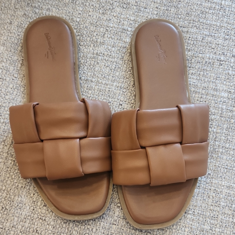 Universal Thread Brown Woven Leather Sandals